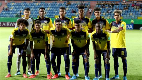 team photo for Ecuador